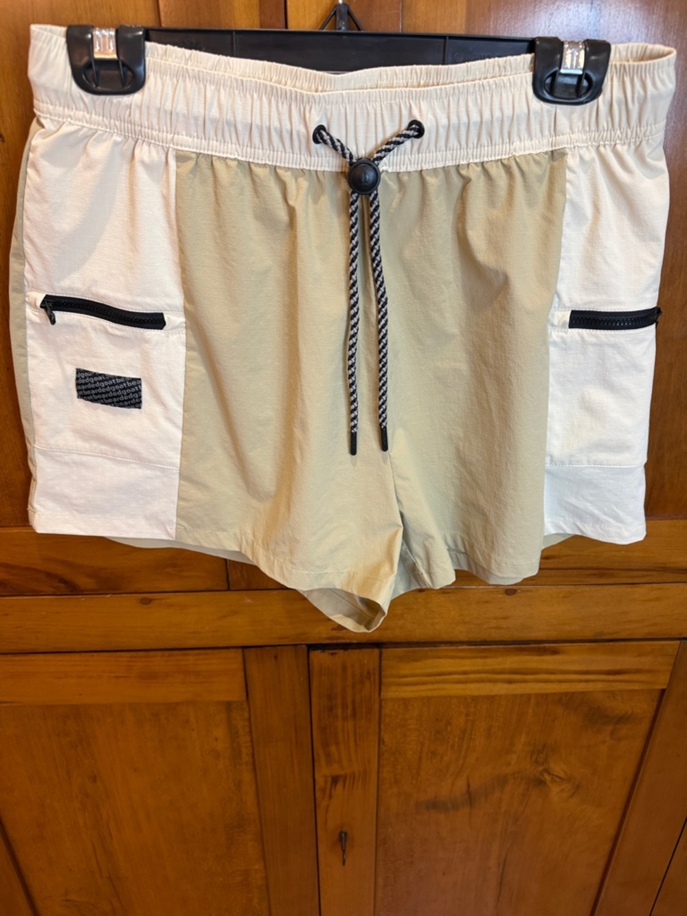 Bearded Goat Women's Two Tone Summit Shorts, L & 3 inch inseam - Outdoors